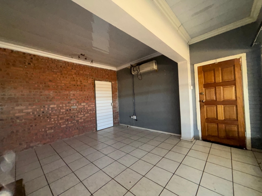 To Let 3 Bedroom Property for Rent in Wilgehof Free State